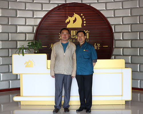 衡水棗強縣木門加盟商  馬經理