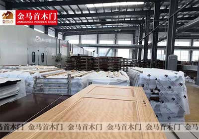 懷夢起航山東實木門生產廠家金馬首助力創業者 懷夢起航山東實木門生產廠家金馬首助力創業者